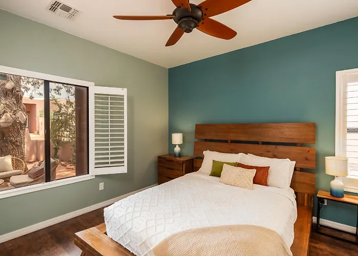Zen Calling, Look Inside Private For 6 Holiday home *
