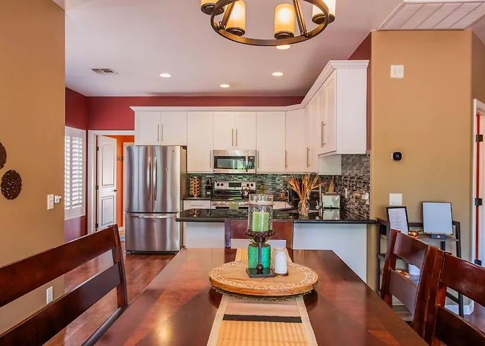 Holiday home Zen Calling, Look Inside Private For 6